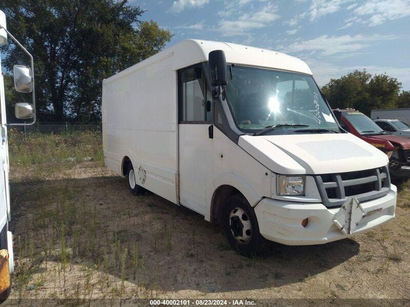 2012 ISUZU COMMERCIAL VAN White  Diesel JALB4T174C7W00377 photo #1