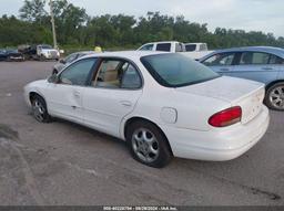 1998 OLDSMOBILE INTRIGUE GL White  Gasoline 1G3WS52K8WF361627 photo #4