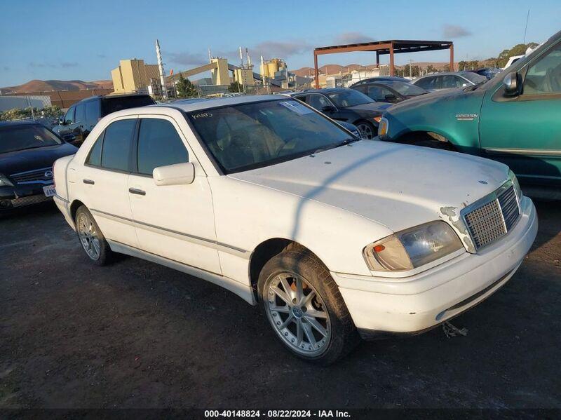 1998 MERCEDES-BENZ C 230 White  Gasoline WDBHA23GXWA556063 photo #1