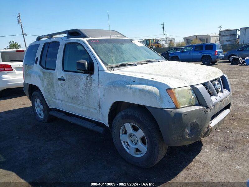 2006 NISSAN XTERRA S White  Gasoline 5N1AN08W56C519398 photo #1