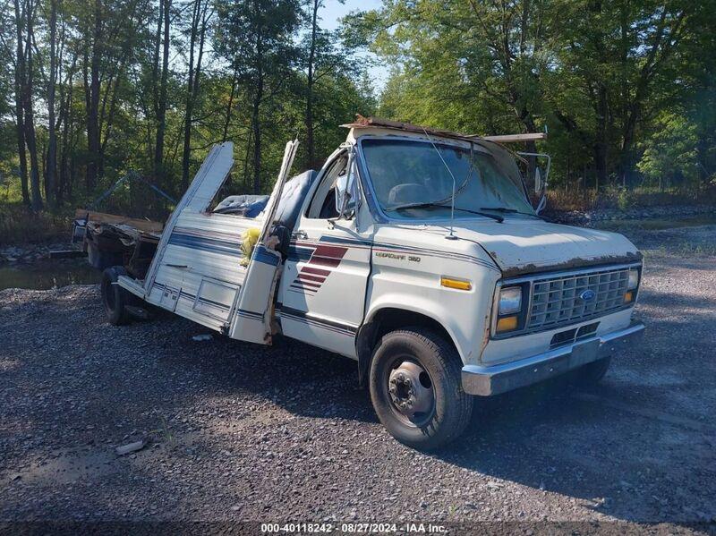 1989 FORD ECONOLINE E350 CUTAWAY VAN Cream  Gasoline 1FDKE30G1KHA10576 photo #1