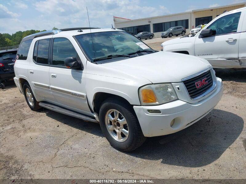 2004 GMC ENVOY XUV SLT White  Gasoline 1GKES12S446156585 photo #1