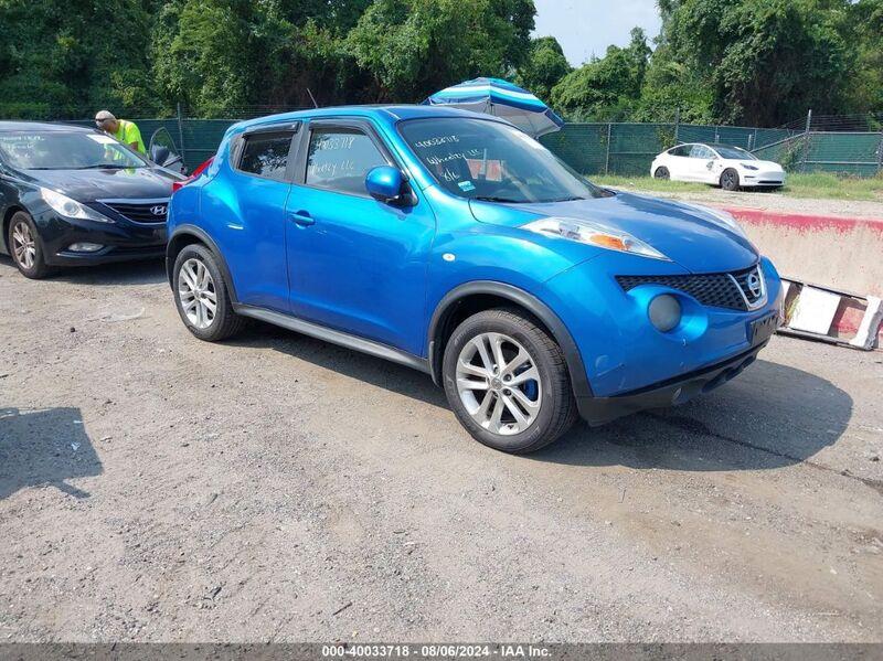 2012 NISSAN JUKE SL Blue  Gasoline JN8AF5MV1CT127983 photo #1