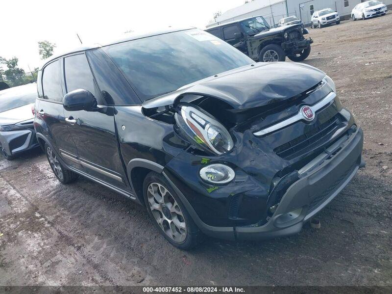 2014 FIAT 500L TREKKING Black  Gasoline ZFBCFADH0EZ015279 photo #1