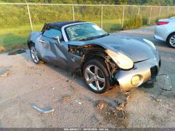 2006 PONTIAC SOLSTICE Silver  Gasoline 1G2MB35B66Y118740 photo #2