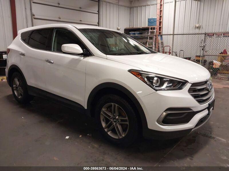 2018 HYUNDAI SANTA FE SPORT 2.4L White  Gasoline 5NMZT3LBXJH066957 photo #1