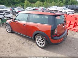 2012 MINI COOPER CLUBMAN Orange  Gasoline WMWZF3C52CT488804 photo #4