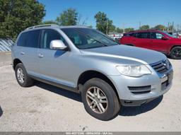 2008 VOLKSWAGEN TOUAREG 2 VR6 FSI Silver  Gasoline WVGBE77L28D001587 photo #2