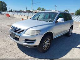 2008 VOLKSWAGEN TOUAREG 2 VR6 FSI Silver  Gasoline WVGBE77L28D001587 photo #3