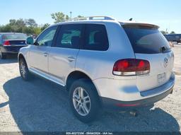 2008 VOLKSWAGEN TOUAREG 2 VR6 FSI Silver  Gasoline WVGBE77L28D001587 photo #4