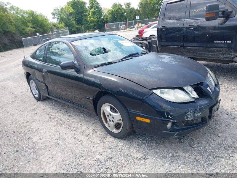 2004 PONTIAC SUNFIRE Black  Gasoline 1G2JB12F747238435 photo #1