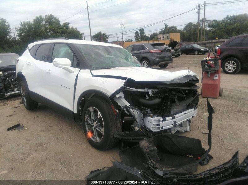 2024 CHEVROLET BLAZER FWD 3LT White  Gasoline 3GNKBDRS6RS183108 photo #1