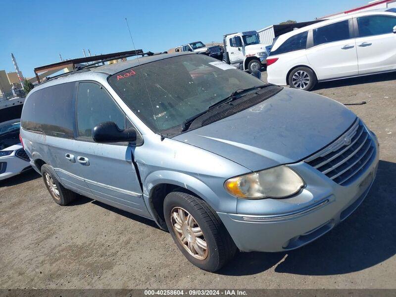 2005 CHRYSLER TOWN & COUNTRY TOURING Blue  Gasoline 2C8GP54L05R125488 photo #1