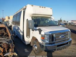 2012 FORD E-450 CUTAWAY White  Gasoline 1FDFE4FS8CDA21747 photo #2