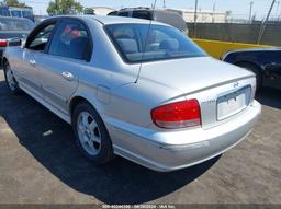 2005 HYUNDAI SONATA GL V6 Silver  Gasoline KMHWF25H85A204495 photo #4