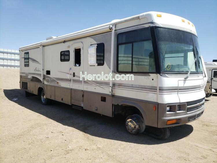 WINNEBAGO TRAVELTRLR 2001 two tone  gas  45367192 5B4MP67G913332351 5B4MP67G913332351 photo #1