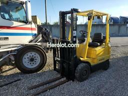 HYST FORKLIFT 2004 yellow    64809342 E001H03119B E001H03119B photo #3