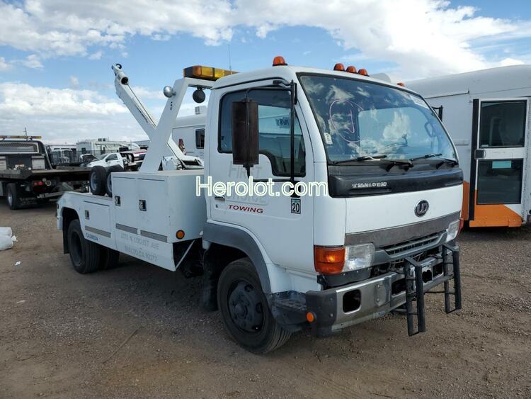 NISSAN DIESEL UD1800 CS 2002 white tilt cab diesel  65285972 JNAMCU2HX2AD65095 JNAMCU2HX2AD65095 photo #1