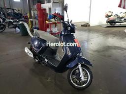 KYMCO USA INC LIKE 150 2019 blue  gas  66186932 LC2DBJ14XKC100138 LC2DBJ14XKC100138 photo #2