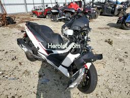 KYMCO USA INC X-TOWN 300 2021 white  gas  66161672 LC2W1M242MC100391 LC2W1M242MC100391 photo #2