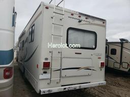 WINNEBAGO WINNEBAGO 2007 white cutaway gas  66261722 1GBKG31U961237844 1GBKG31U961237844 photo #4