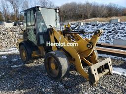 CATERPILLAR LOADER 2016 yellow    69265162 CAT0906MCH6600859 CAT0906MCH6600859 photo #2