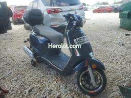 KYMCO USA INC LIKE 150 2018 blue  gas  68522332 LC2DBJ149JC100209 LC2DBJ149JC100209 photo #2