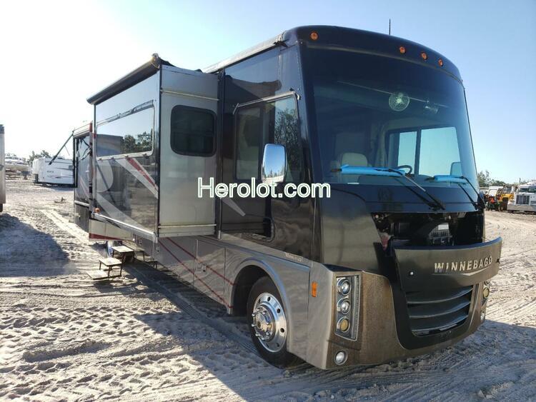 WINNEBAGO WINNEBAGO 2016 black motorize gas  66748632 1F66F5DY2G0A05199 1F66F5DY2G0A05199 photo #1