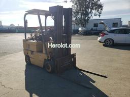 CATERPILLAR FORKLIFT 2005 yellow    40458203 91073 91073 photo #2