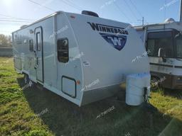 WINNEBAGO CAMPER 2015 white    63486612 54CA11P2XF1C11999 54CA11P2XF1C11999 photo #2