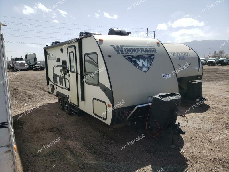 WINNEBAGO MICRO MINN 2017 two tone    45947283 54CTM2J23H3031900 54CTM2J23H3031900 photo #1