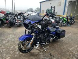 HARLEY-DAVIDSON FLTRXSE CV 2012 blue road/str gas  47105743 1HD1TC811CB957593 1HD1TC811CB957593 photo #3