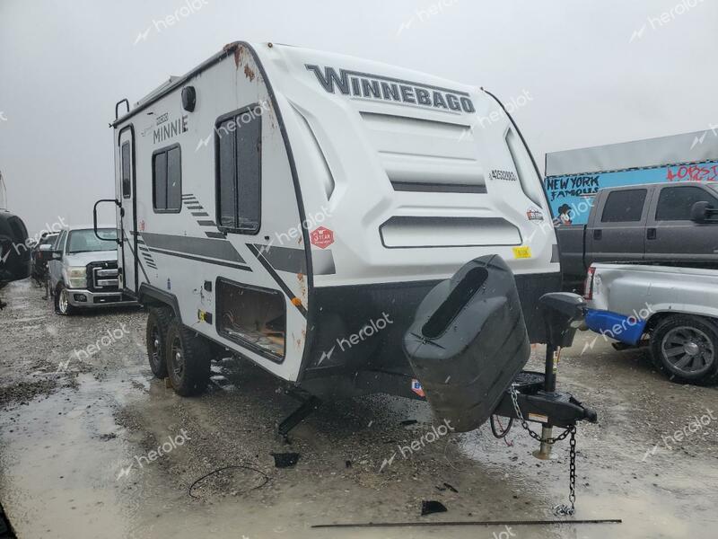 WINNEBAGO CAMPER 2018 white    42532883 54CTM2F28N3074455 54CTM2F28N3074455 photo #1