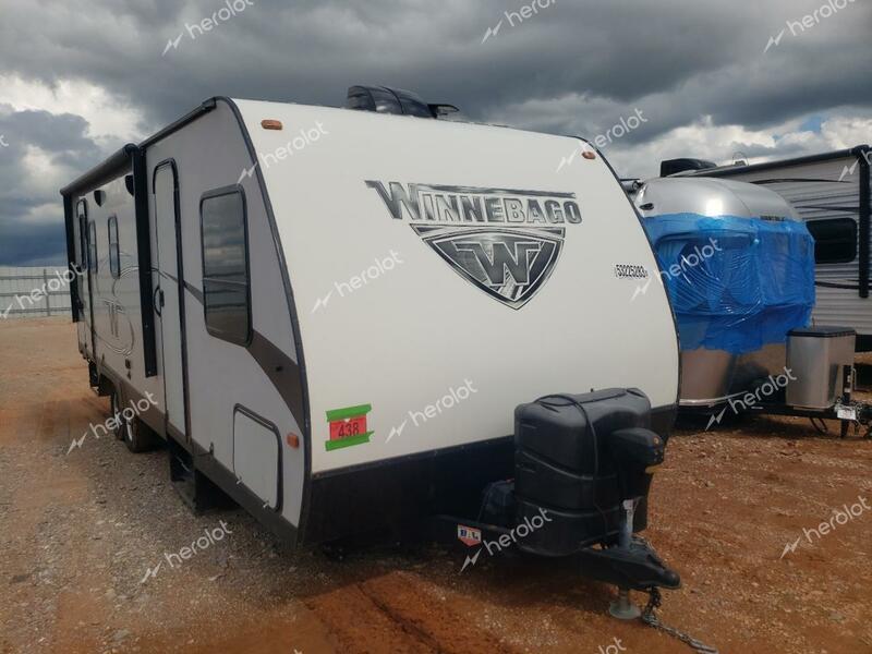 WINNEBAGO TRAILER 2018 white   54CTM1R24J3035281 photo #1