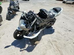 KAWASAKI ZX636 C1 2006 white  gas JKBZXJD156A000323 photo #3