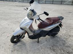 PIAGGIO MOTORCYCLE 2013 silver   ZAPM690T205001091 photo #3