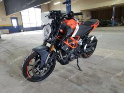 KTM DUKE 2023 orange   MD2JPJ402PC228200 photo #3