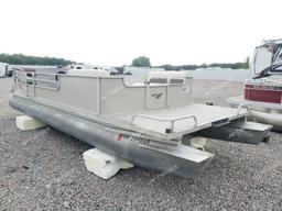 OTHER PONTOON 1972 cream   MN2946GB photo #2