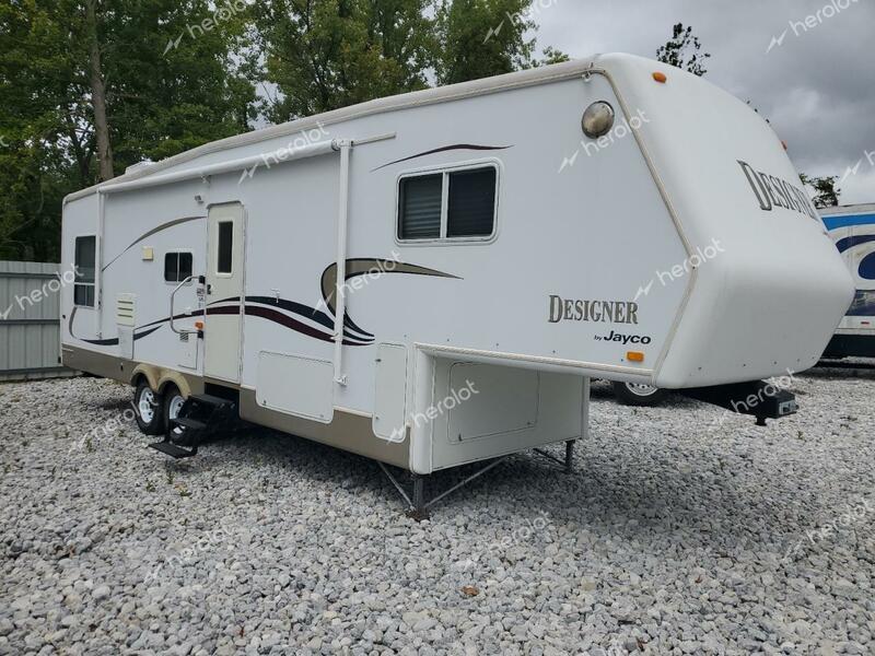 WINNEBAGO TRAILER 2002 white   1UJCJ02P721KL0104 photo #1