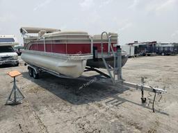 OTHER PONTOON 2013 red   ETWC4014L213 photo #2