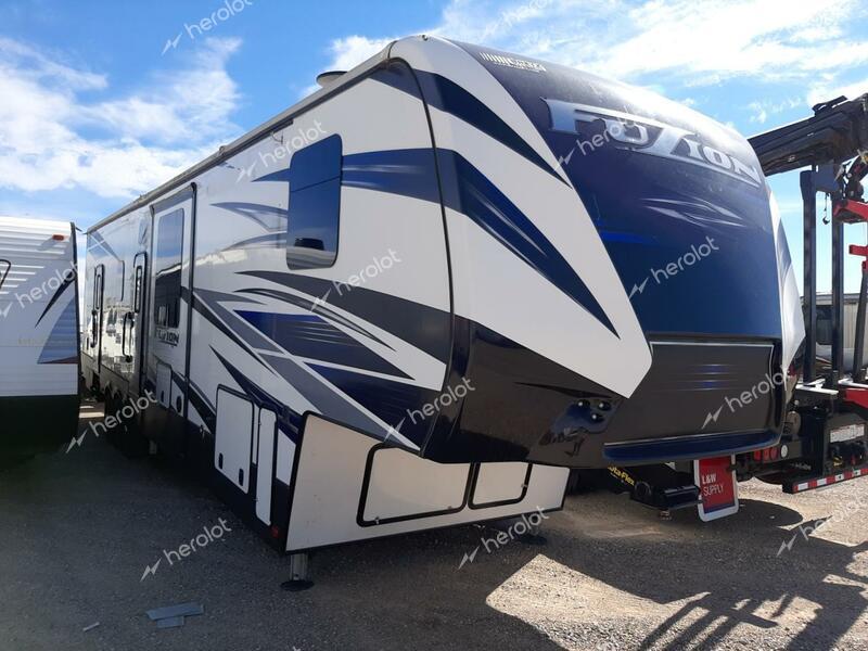 KEYSTONE FUZION 2019 two tone   4YDF42931KF810029 photo #1