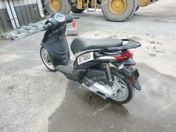 PIAGGIO LIBERTY 15 2021 black  gas ZAPM898G1M7002111 photo #4