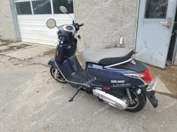 KYMCO USA INC LIKE 150 2019 blue  gas LC2DBJ146KC101027 photo #4