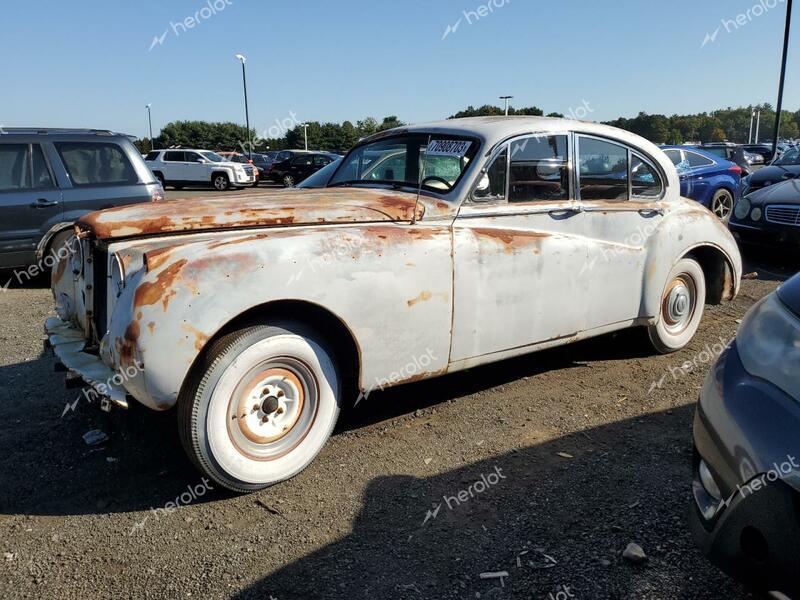 JAGUAR MARK X 1959 gray   792069BW photo #1