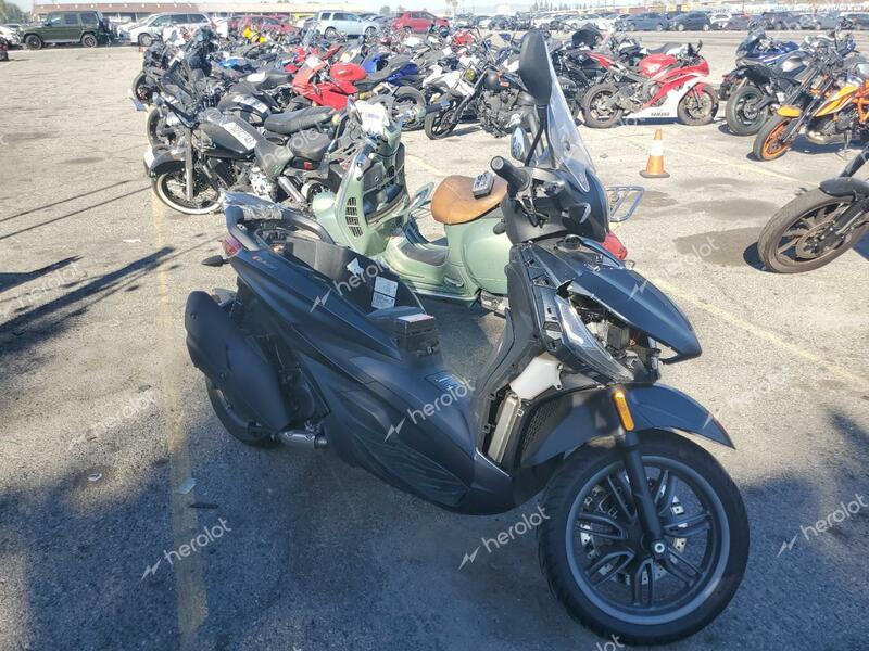 PIAGGIO BV 400 2023 black  gas ZAPMD20U6P5000486 photo #1