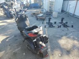 PIAGGIO BV 400 2023 black  gas ZAPMD20U6P5000486 photo #4