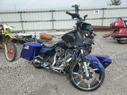 HARLEY-DAVIDSON FLTRXSE CV 2012 blue road/str gas 1HD1TC811CB960963 photo #2