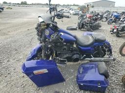 HARLEY-DAVIDSON FLTRXSE CV 2012 blue road/str gas 1HD1TC811CB960963 photo #3