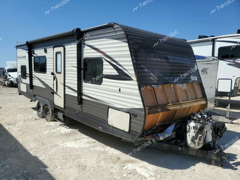 TRAIL KING TRAILER 2018 white   5SFEB2923JE370702 photo #1