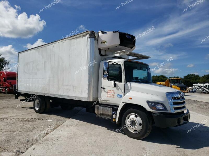 HINO HINO 268 2016 white  diesel 5PVNJ8JV2G4S60642 photo #1